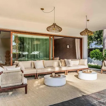 A Paradise With Ocean Views Villa