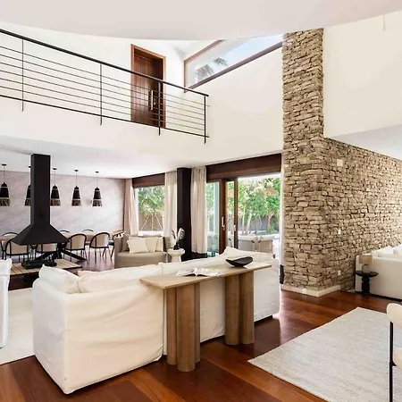 A Paradise With Ocean Views *